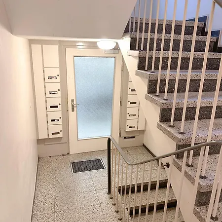 Modern Flat - For Up To 7 People Έσσεν