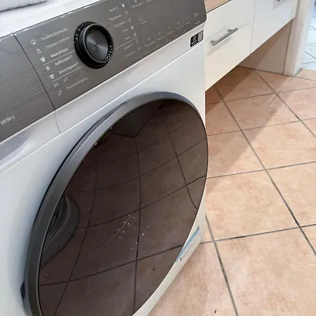 Modern Flat - For Up To 7 People 公寓 埃森